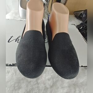 Rothys The Flat Round Toe Shoes Black W/Blue Womens Size 8 Retired